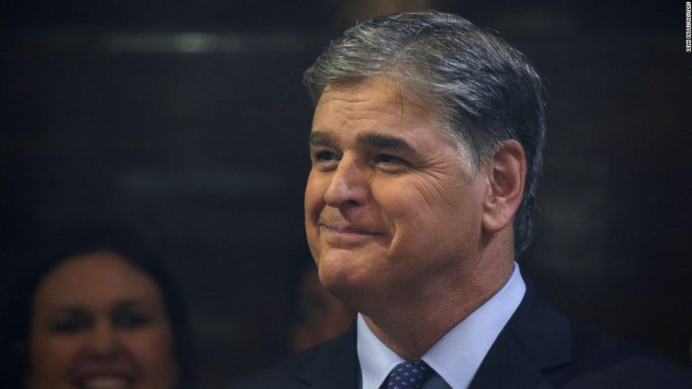 CNN Exclusive: New text messages reveal Fox’s Hannity advising Trump White House and seeking direction