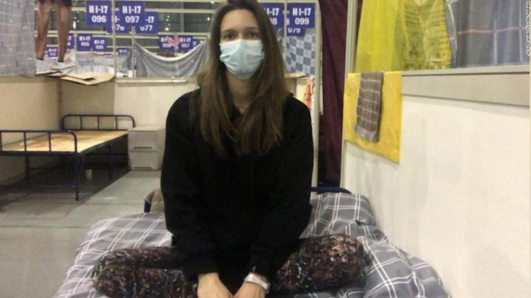 Shanghai resident describes what it's like inside Covid-19 quarantine facility