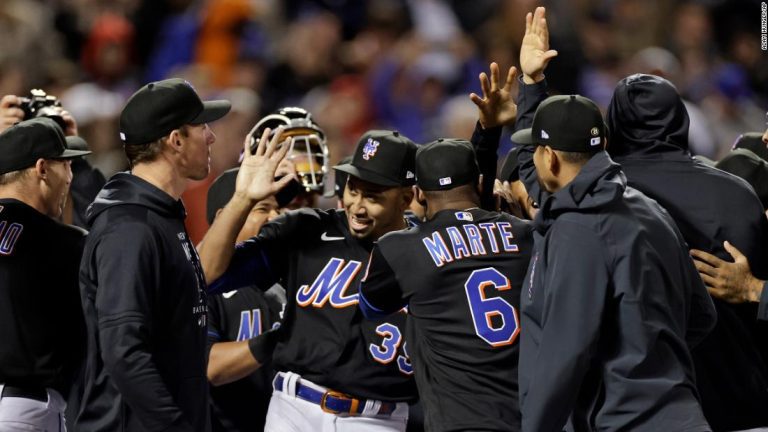 New York Mets throw a combined no-hitter against Philadelphia Phillies