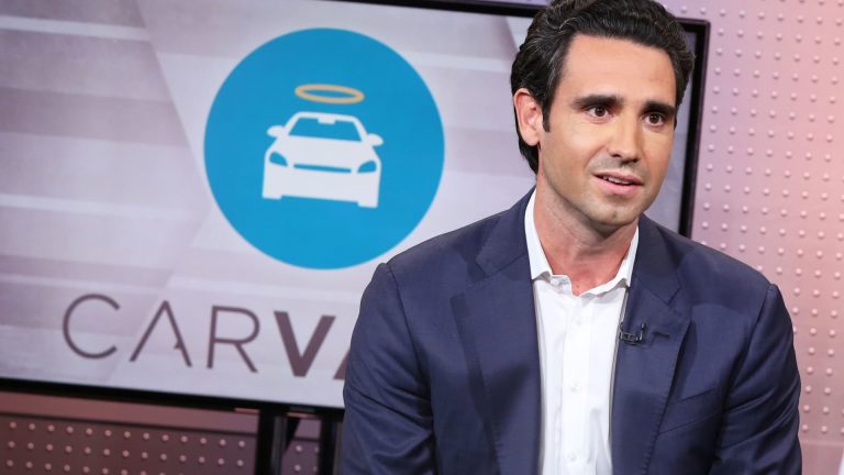 How Carvana went from a Wall Street top pick to meme stock trading