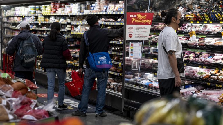 Consumers at breaking point as Fed inflation battle heats up: Boockvar