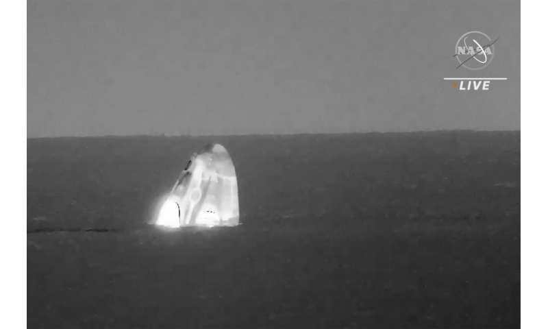 SpaceX brings 4 astronauts home with midnight splashdown