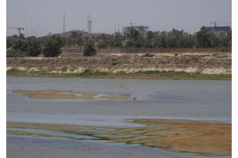 Severe water shortages strain wheat harvest in Iraq