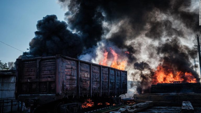 Red Cross confirms Mariupol evacuation operation is ongoing