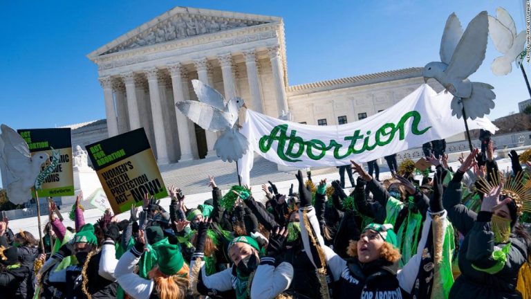 Supreme Court draft opinion that would overturn Roe v. Wade published by Politico