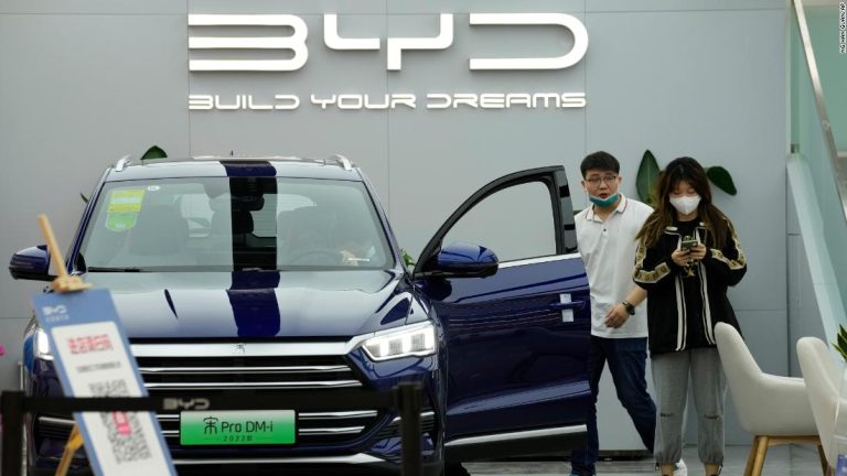 Warren Buffett-backed BYD shrugs off China’s lockdowns