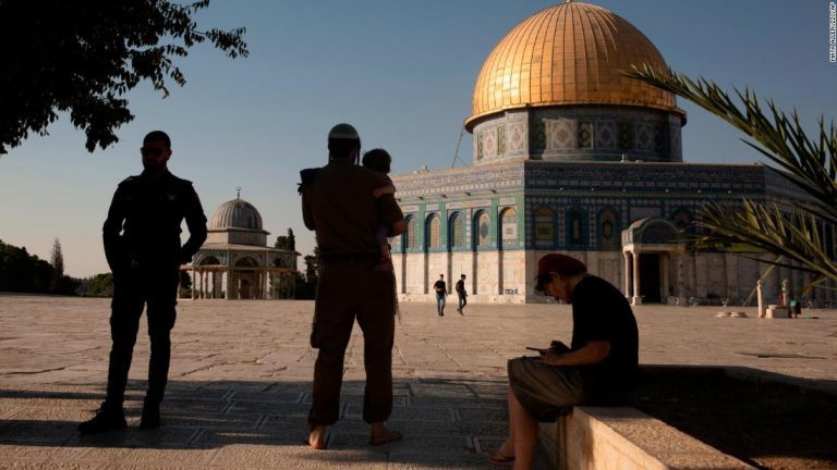 Israeli judge’s ruling on Jews who prayed in Al-Aqsa compound ignites controversy