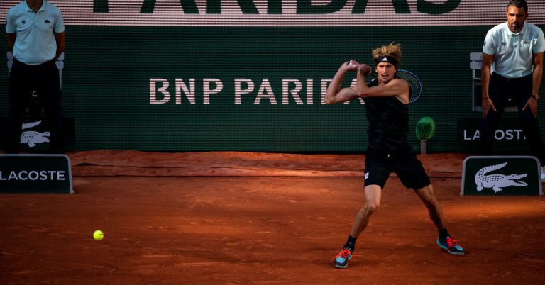 Alexander Zverev Beats Carlos Alcaraz at the French Open