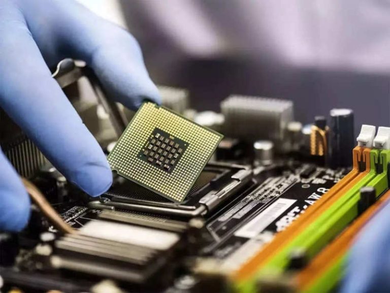 China’s top chipmaker SMIC says smartphone, PC demand has ‘dropped like a rock’