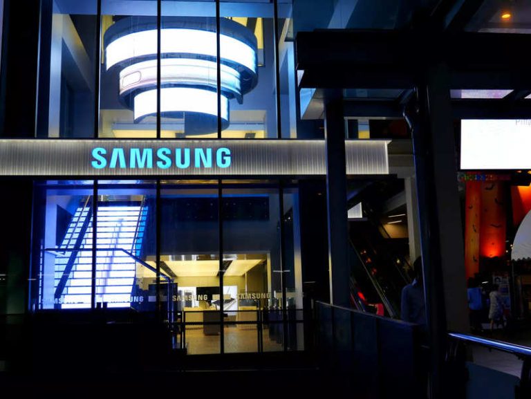 Samsung likely to cut phone production by 30 million units in 2022