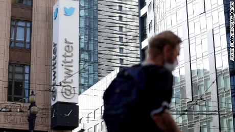 Twitter announces partial hiring freeze and senior exec exits