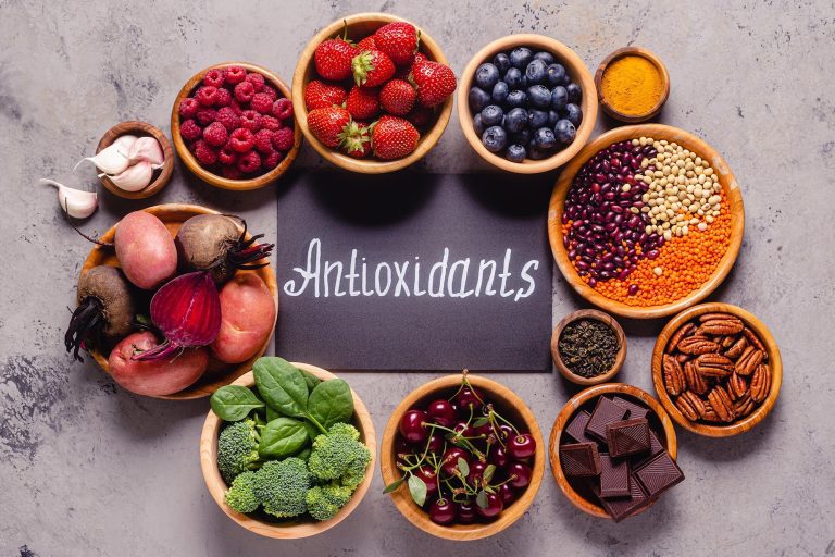 Higher Antioxidant Levels Linked to Lower Alzheimer’s Disease, Dementia Risk