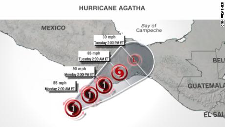 Agatha&#39;s projected path across Mexico.