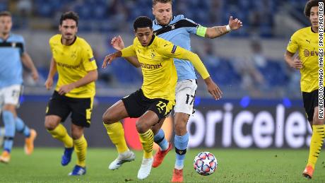 Bellingham (center) plays for Borussia Dortmund in their group stage match against Lazio on October 20, 2020 at the Olympic Stadium in Rome, Italy. 