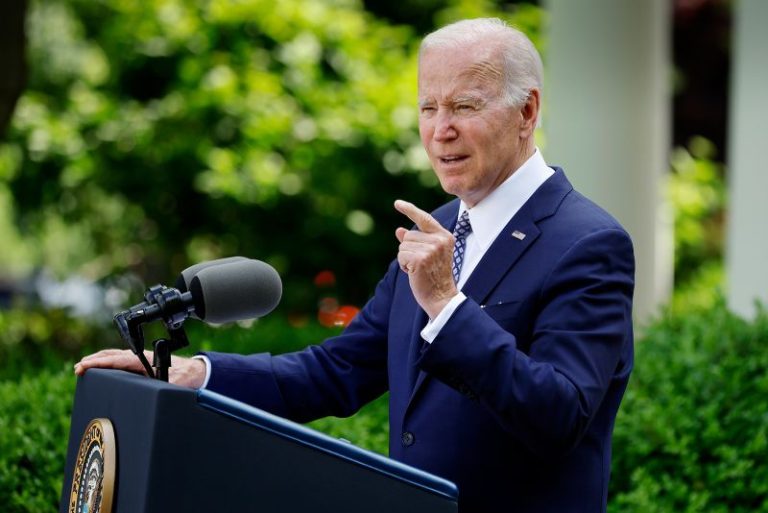 More than 900 Americans from entering Russia, including President Biden and Secretary Blinken 