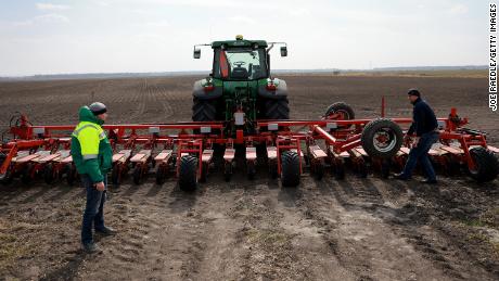  Russians plunder $5M farm vehicles from Ukraine -- to find they&#39;ve been remotely disabled