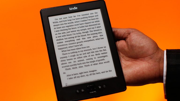 Amazon to shut down Kindle store in China