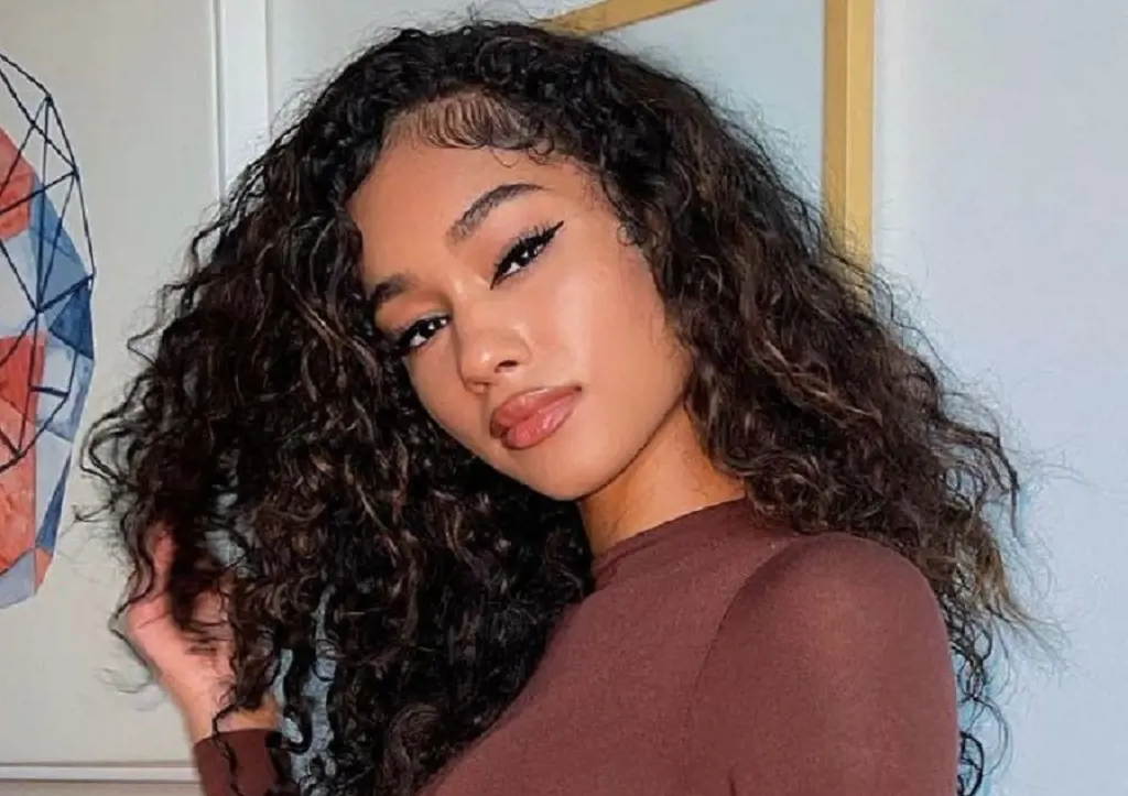 Lala Baptiste, an Instagram Star