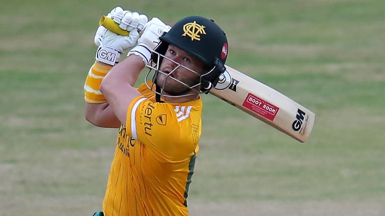 Ben Duckett in action for Nottinghamshire