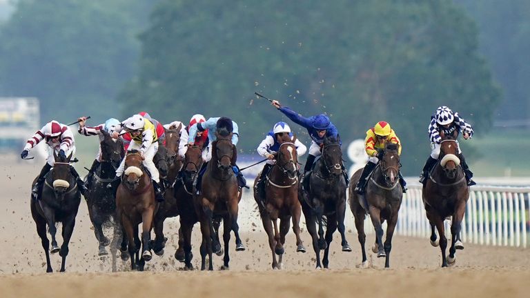 City Walk and Richard Kingscote land the Gosforth Park Cup Handicap at Newcastle.