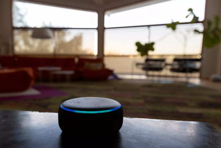 How Amazon plans to give Alexa different voices?