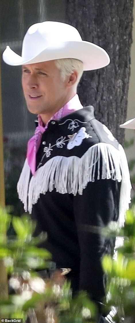 Barbie stars Ryan Gosling and Margot Robbie seen onset for first time as he plays Ken