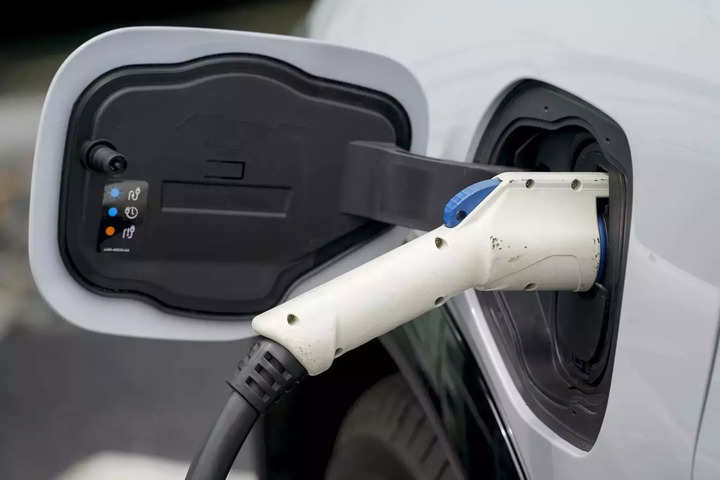 Electric vehicle sales could reach 33% globally by 2028, claims firm