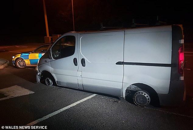 Police spot ‘drunk’ white van man driving on the motorway with TWO tyres for at least 10 miles