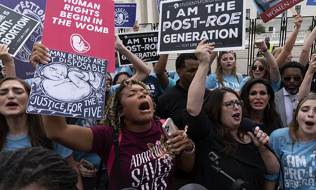 ROE V. WADE DECISION LIVE BLOG: Supreme Court overturns 1973 abortion rights ruling