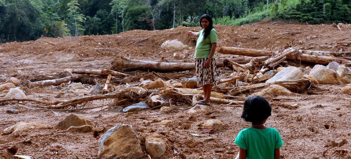 Development and humanitarian partners in Sri Lanka estimate that nearly 5.7 million women, children and men are in need of immediate life-saving assistance. 