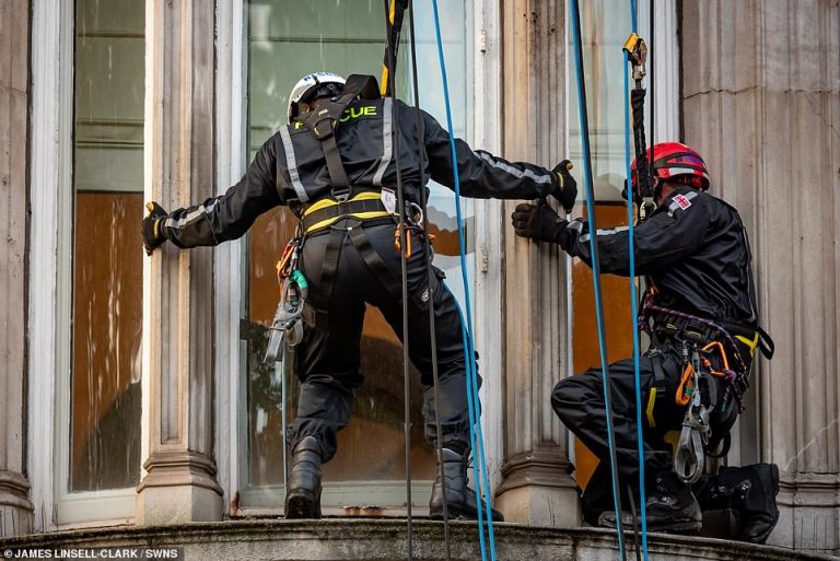 Team of ex-special forces soldiers stage SAS-style raid to evict squatters in central London