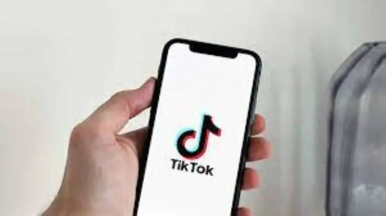 Who Is Sophiena Fruit Tasting Girl On TikTok? Abuse Story And Wiki