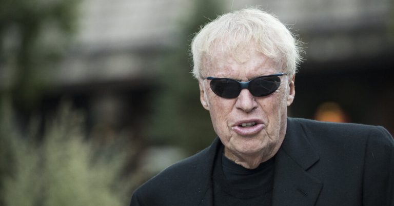 Nike Founder Phil Knight and a Dodgers Co-Owner Bid for Portland Trail Blazers