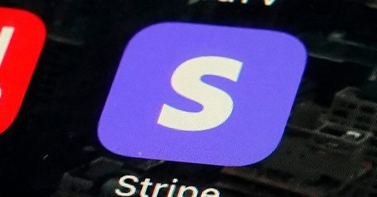 Stripe, the payments start-up, lowers internal valuation 28 percent.