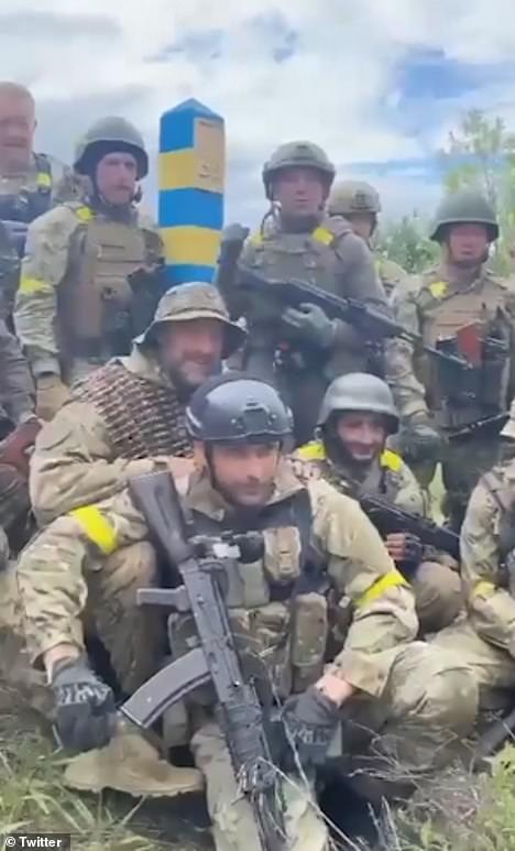 Ukrainian troops on Russian border