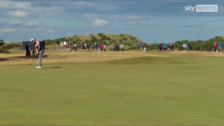 Smith took a three-shot lead at the The Open by rolling in this huge eagle putt on the 14th