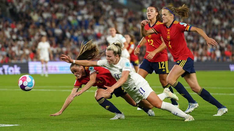 England had penalty appeals turned away after Lauren Hemp went to ground in the second half