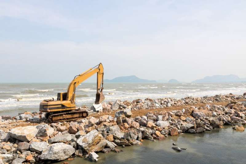 St. Lawrence shoreline erosion: We must work with, not against, nature