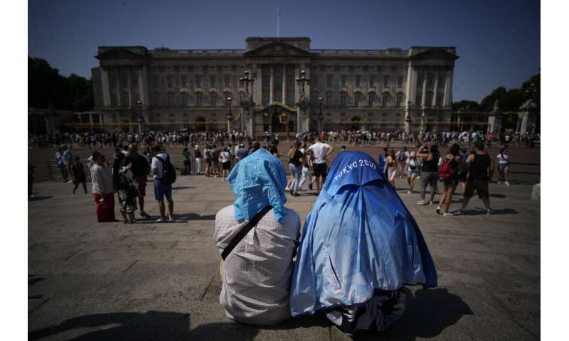 Study: Climate change made UK heat wave hotter, more likely