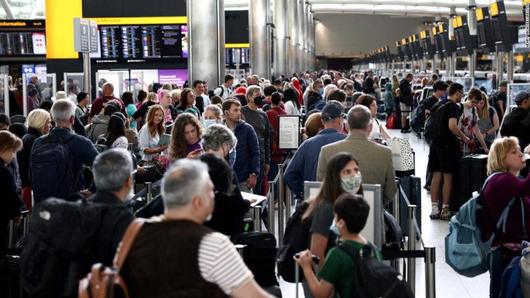 Traveling reaches peak suck just as everyone is trying to get out of town