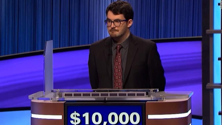 See the mind-boggling decision this 'Jeopardy!' contestant made on the brink of victory