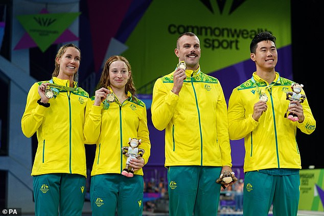 Aussie swimmers win Commonwealth gold despite love triangle