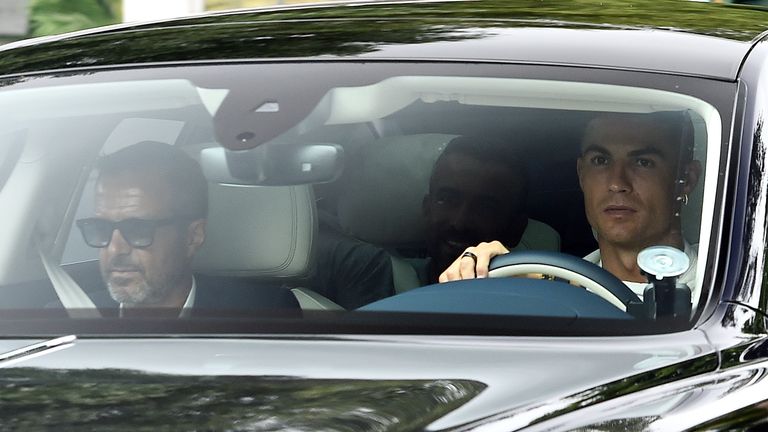 Cristiano Ronaldo returns to Manchester United&#39;s training ground