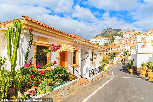 I want to sell my Spanish holiday home, what do I need to know?