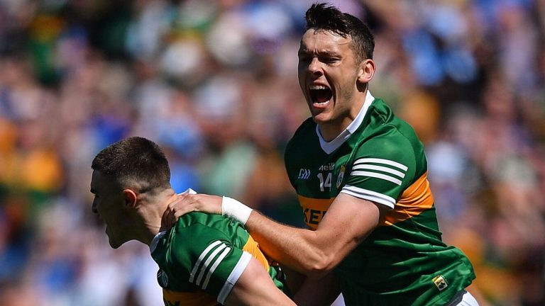 Late O'Shea free sends Kerry past Dublin in epic semi-final