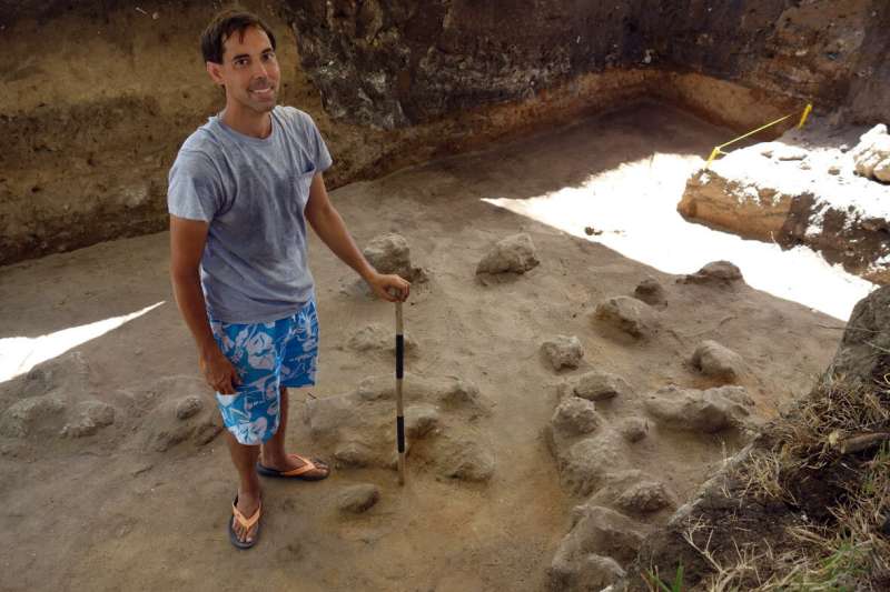 Octopus lures from the Mariana Islands found to be oldest in the world