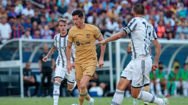 Robert Lewandowski makes Barcelona debut in 2-2 draw with Juventus | Video | Watch TV Show