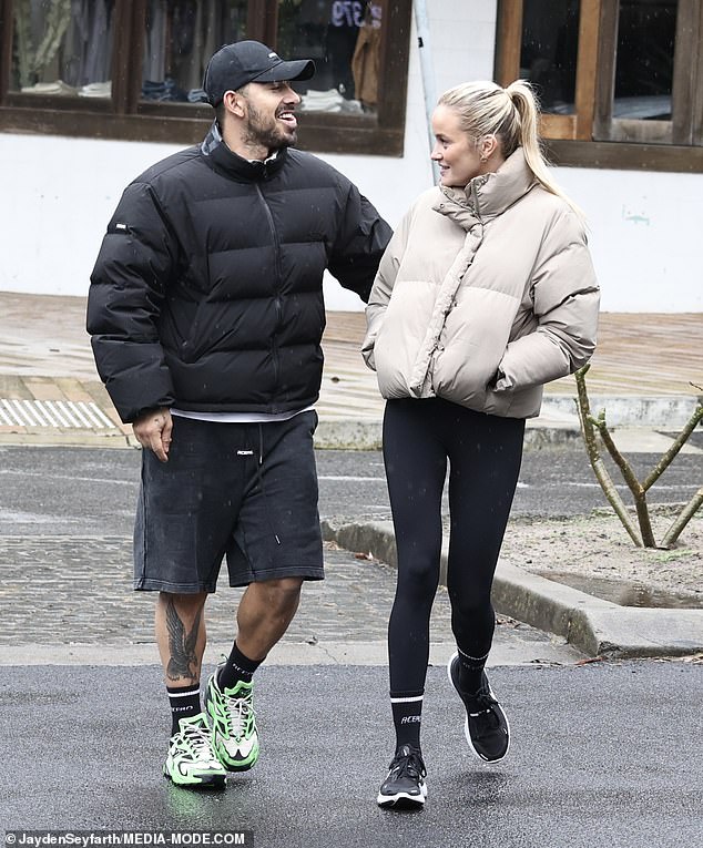 Simone Holtznagel and boyfriend Jono Castano step out for a brunch date in Bondi