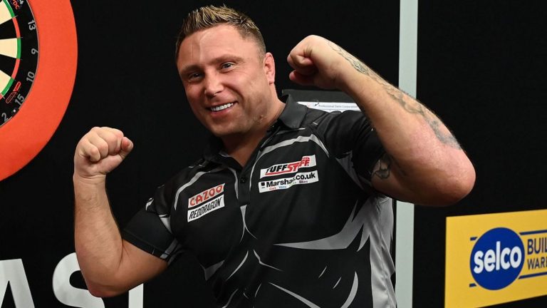 World Matchplay Darts: Cross, De Sousa, Price & Chizzy all win LIVE!