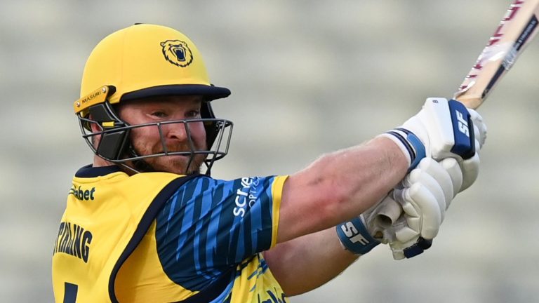 Vitality Blast: Birmingham Bears and Hampshire through to quarter-finals; wins for Essex, Surrey | Cricket News